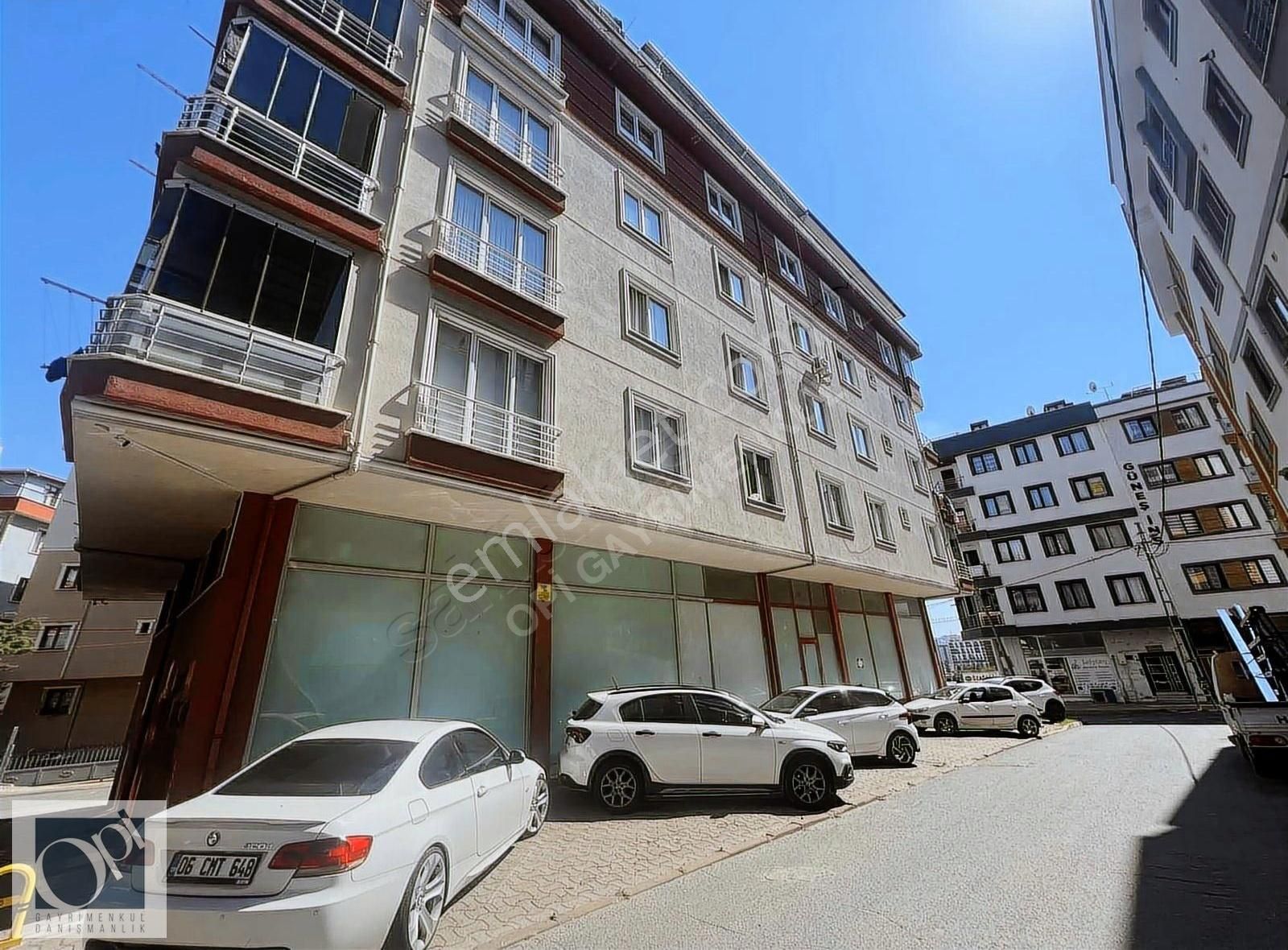 **oğuz İşbilen'den**240 M2 Market Depo Kullanımına Uygun İskanlı