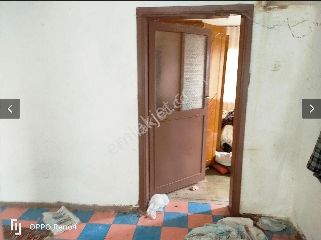 Arsa Fiyatına Satılık Köy Evi - Görsel 6