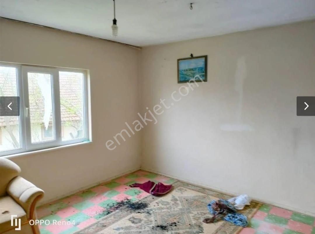 Arsa Fiyatına Satılık Köy Evi - Görsel 3