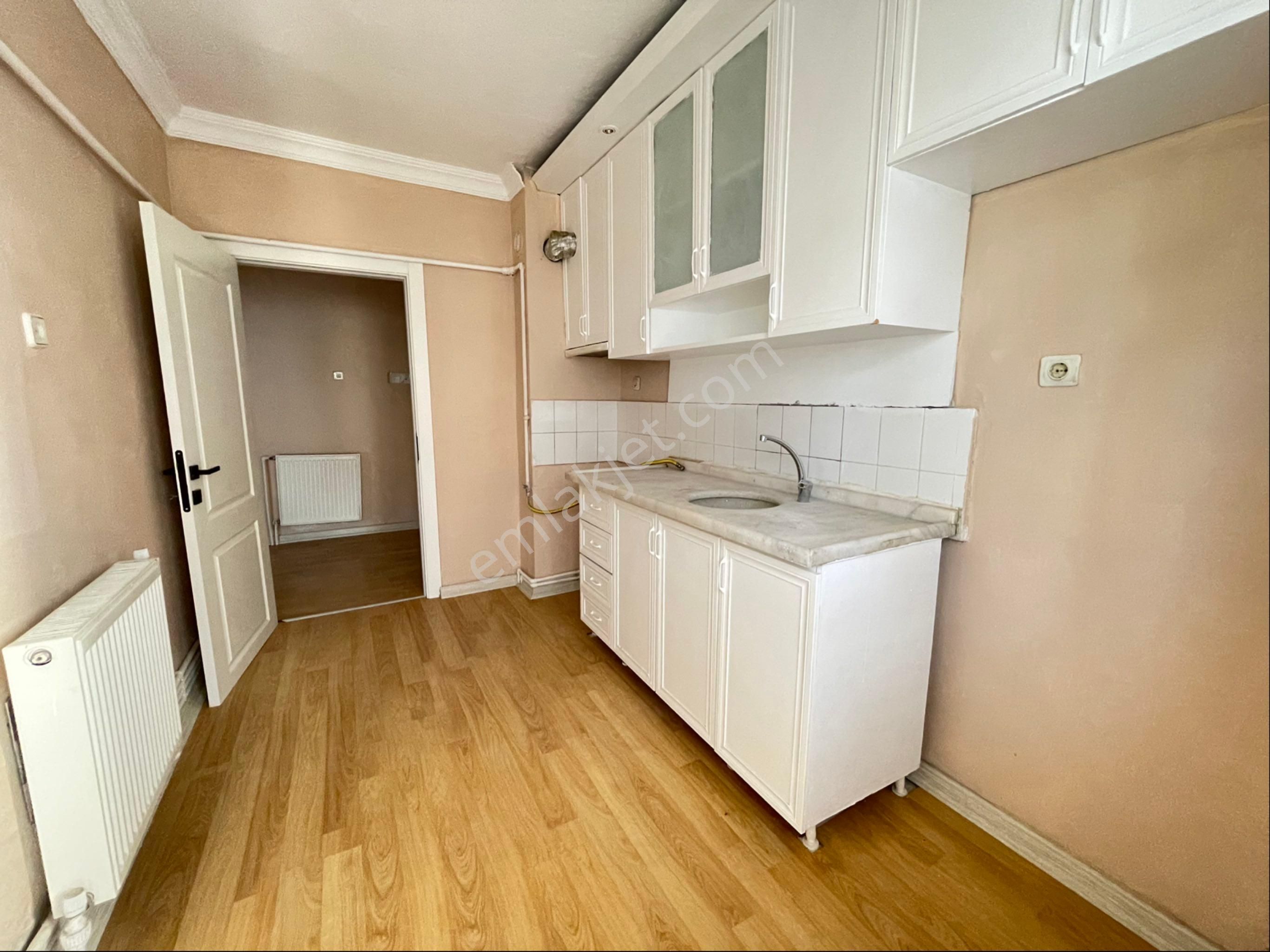 Sincan Selçuklu Mah 3+1 1. Kat Ön Cephe Kiralık Daire