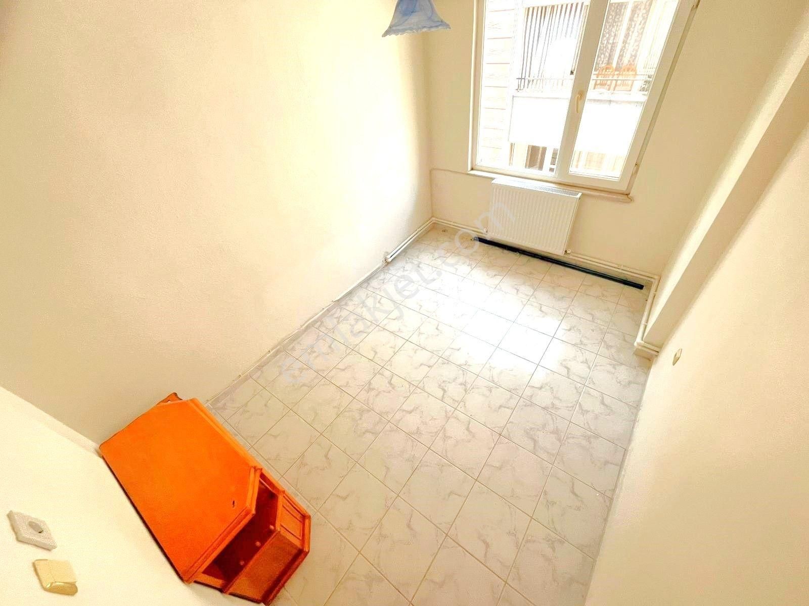 ✨akçay'da✨ Aygül'den ✨site İçi Ara Kat Ön Cephe Doğalgaz Kombili Geniş Balkonlu 2+1 Kiralık Daire - Görsel 24