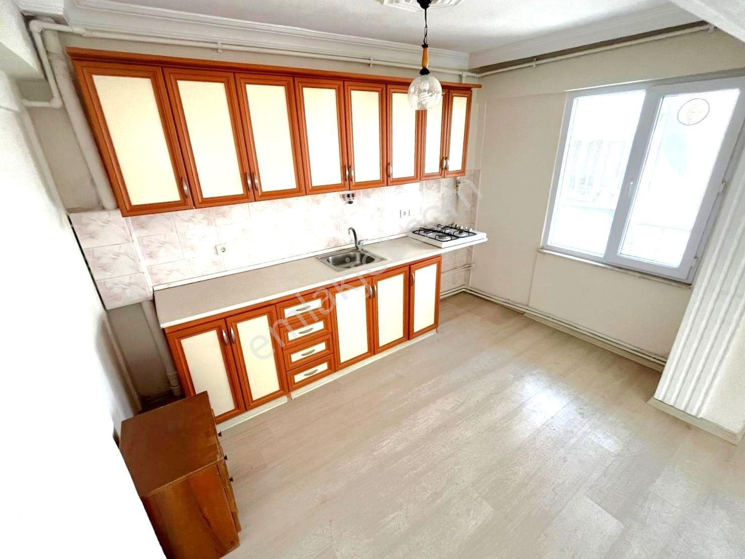 ✨akçay'da✨ Aygül'den ✨site İçi Ara Kat Ön Cephe Doğalgaz Kombili Geniş Balkonlu 2+1 Kiralık Daire - Görsel 8