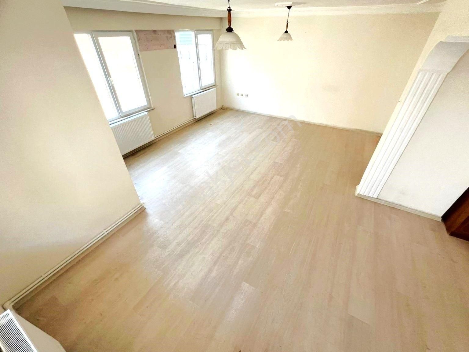 ✨akçay'da✨ Aygül'den ✨site İçi Ara Kat Ön Cephe Doğalgaz Kombili Geniş Balkonlu 2+1 Kiralık Daire - Görsel 7