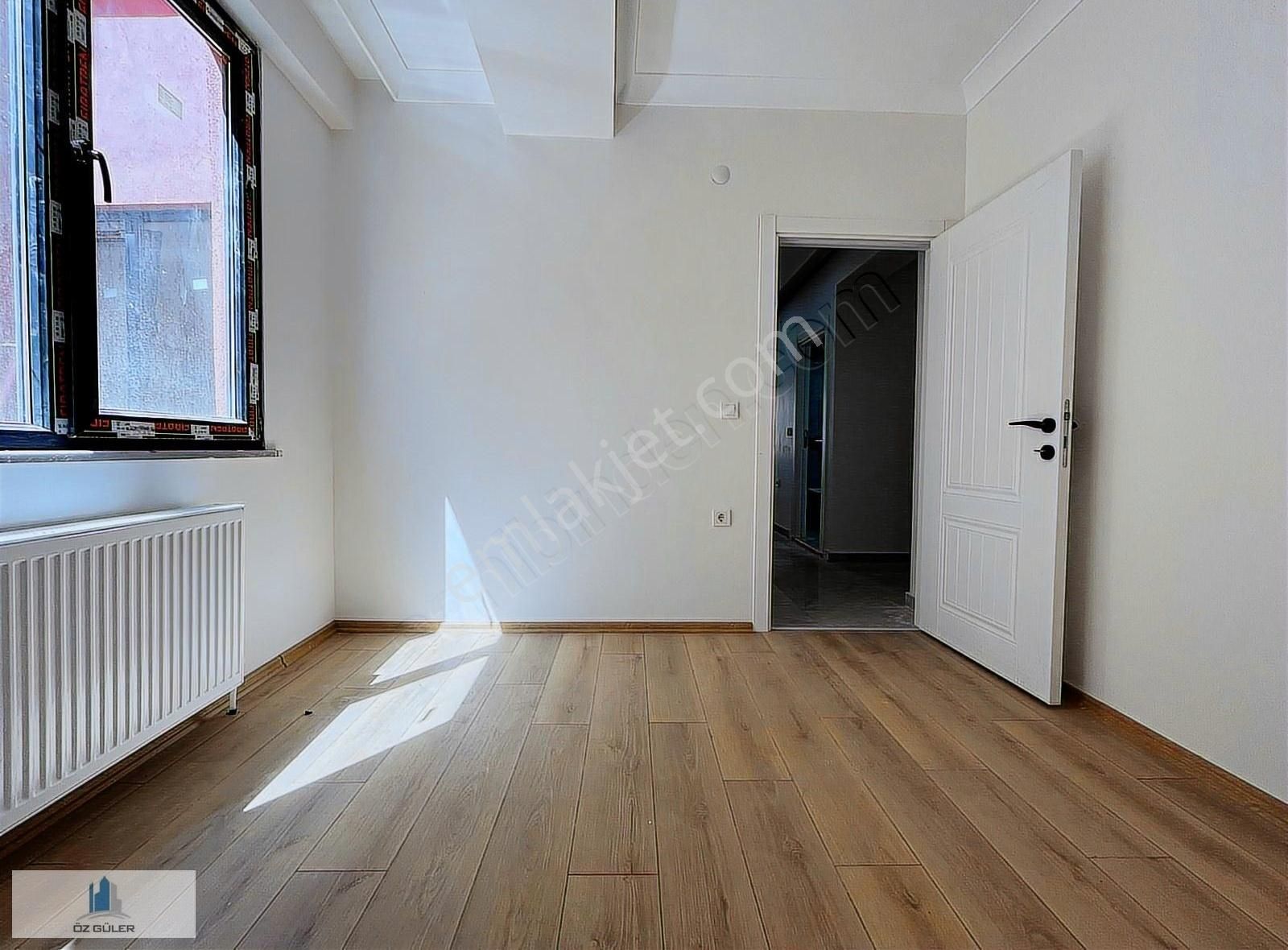 Öz Güler Gayrimenkul'den Cadde Üzeri Geniş 3+1 Satılık Daire