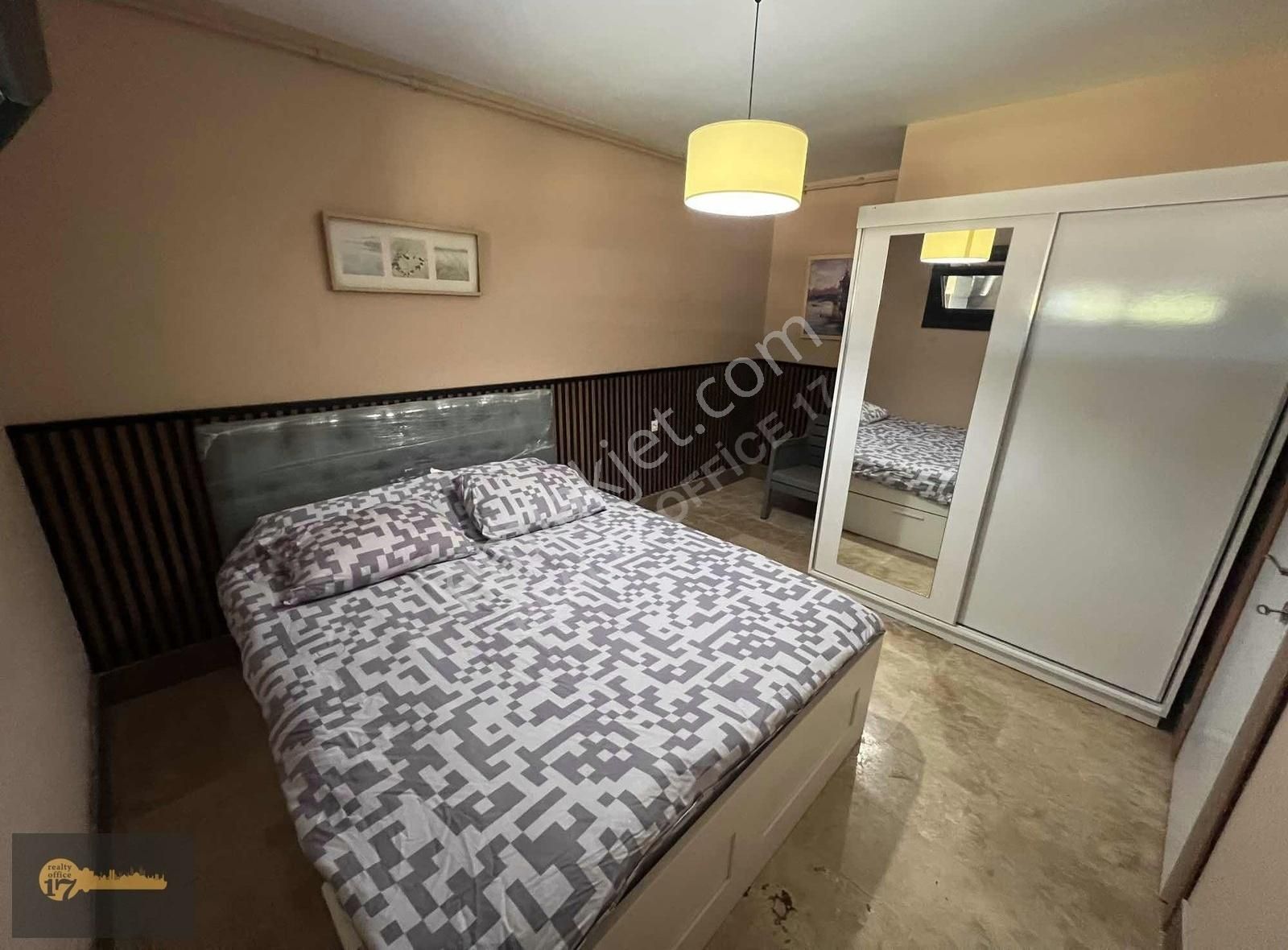 Uskumruköy'de Bahçe Katı Kiralık 1+1 Daire