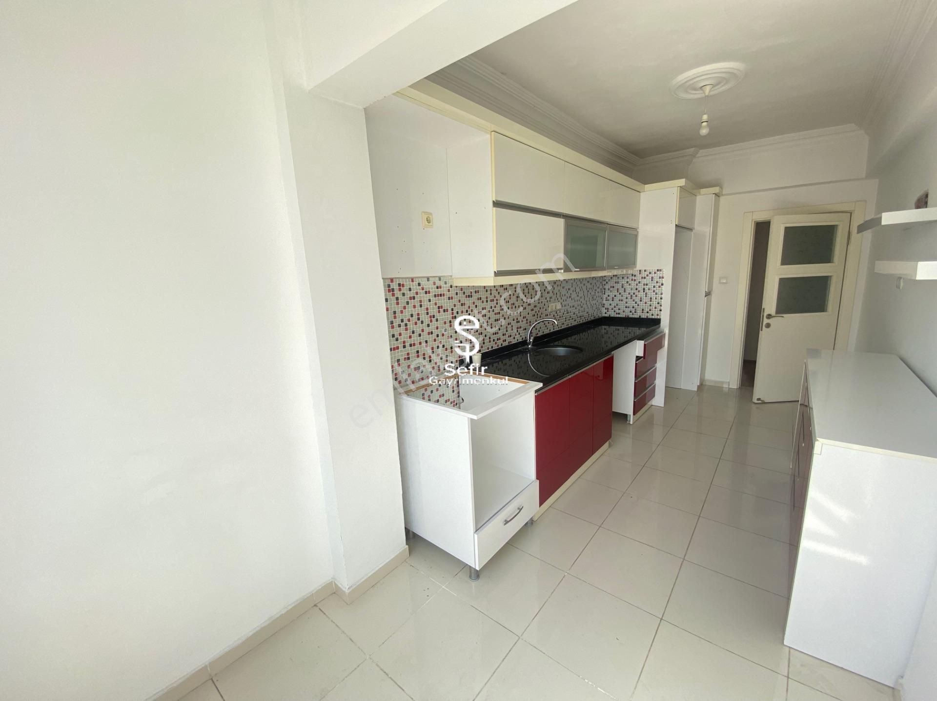Alanya Hacet'de 3+1 Ayrı Mutfak Geniş Kiralık Daire