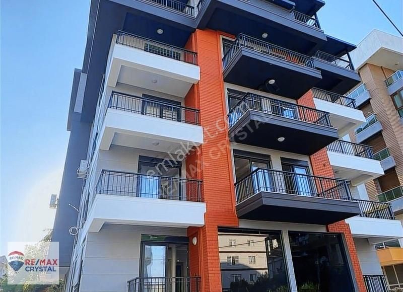 Her Yere Yürüme Mesafesinde Sıfır Eşyalı 1+1