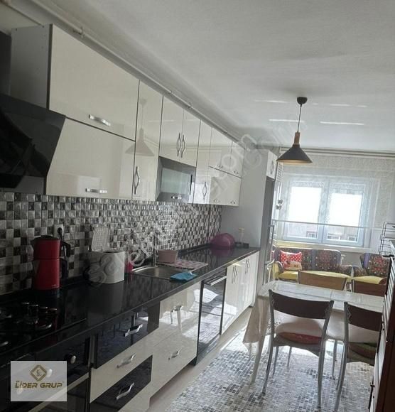 Şehir Merkezinde Full Eşyalı 3+1 Kiralık Daire