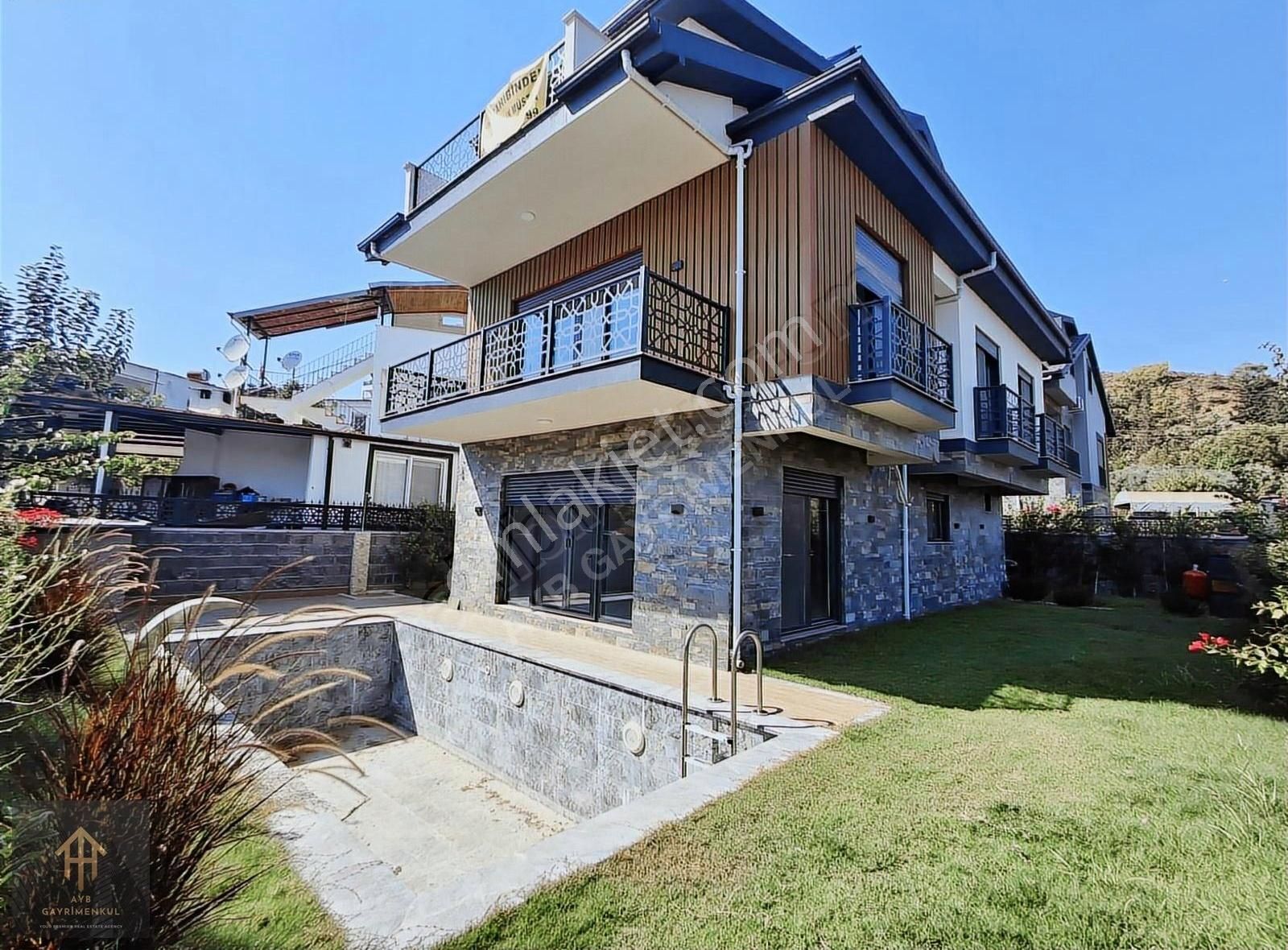 Ayb Gayrimenkulden Karagedik Mahallesinde 5+1 Satılık Villa