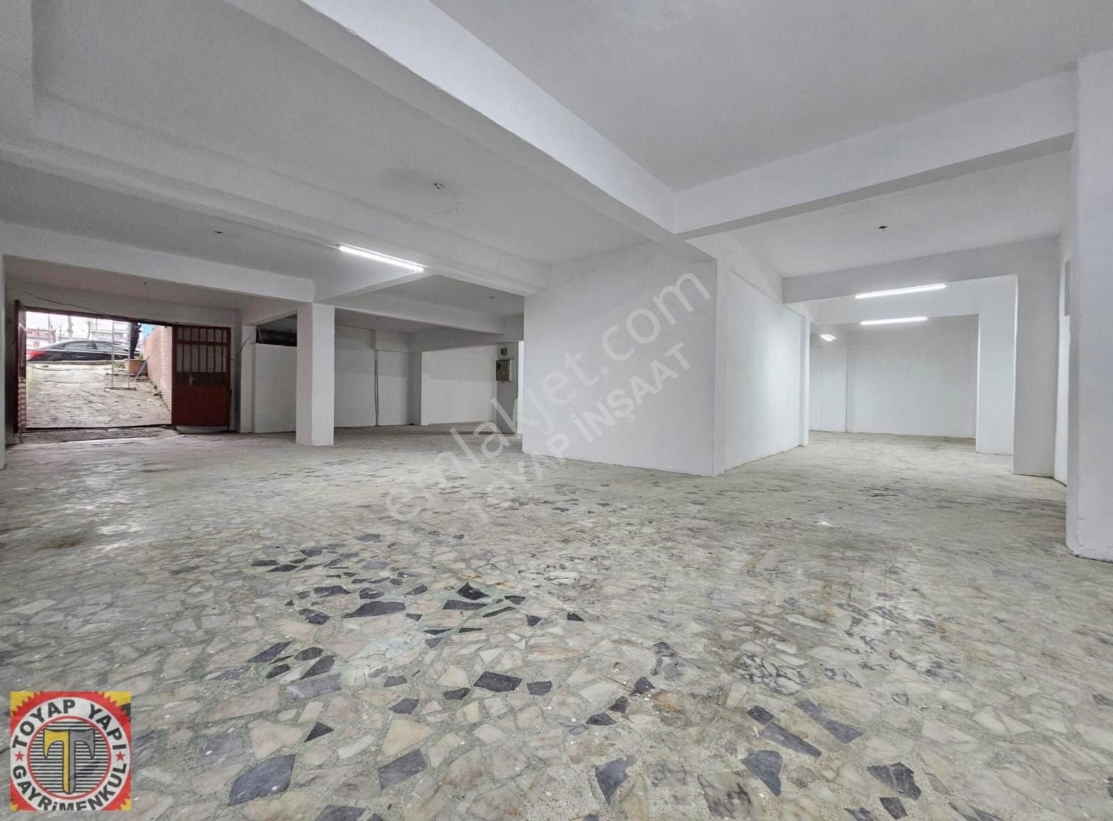 Toyap Yapıdan Acil Satılık Atatürk Bulvarına Cephe 400m2 Dükkan