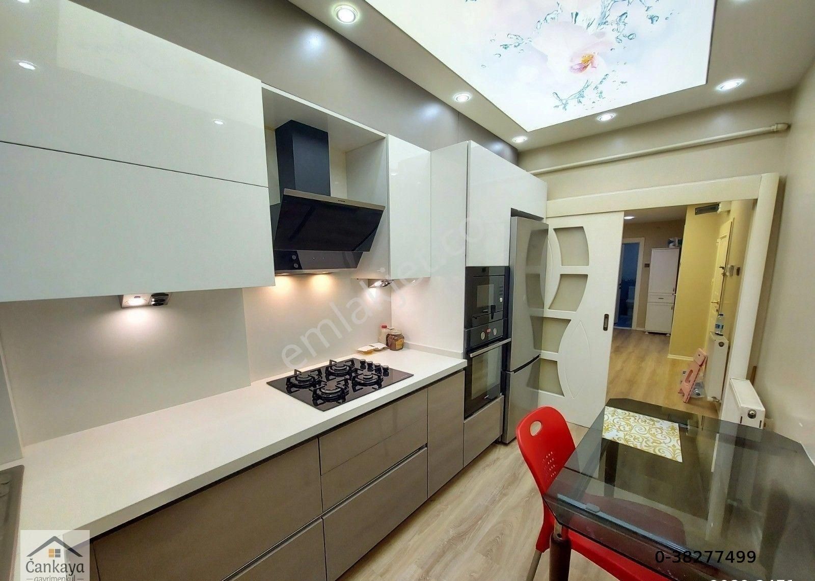 Çankaya Gayrimenkul'den Ana Cadde Yakını Full Yapılı Y.giriş 2+1