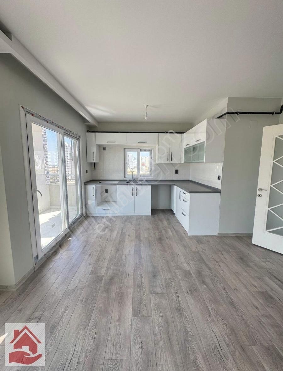 Çarkıparede **3+1 Açık Mutfak**ilim Bulvarı Üstü İskanlı Kiralık