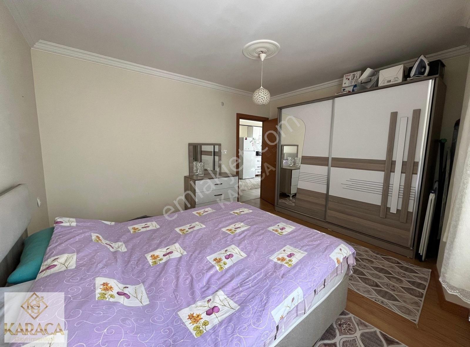 Karaca'dan Yeni Mahalle'de Satılık Eşyalı 1+1 Daire - Görsel 4
