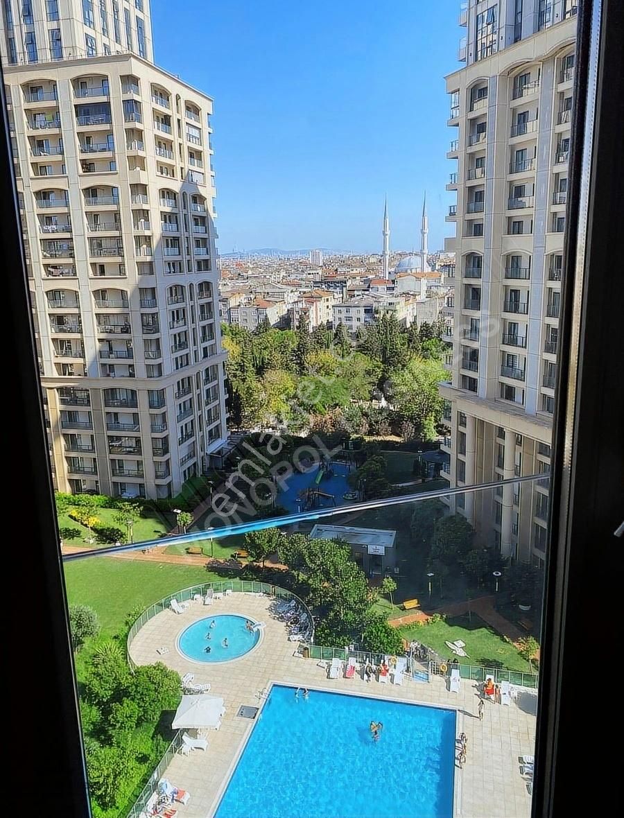 Viaport Venezia 2+1 Peyzaj Manzaralı Tadilatlı Kiralık Daire