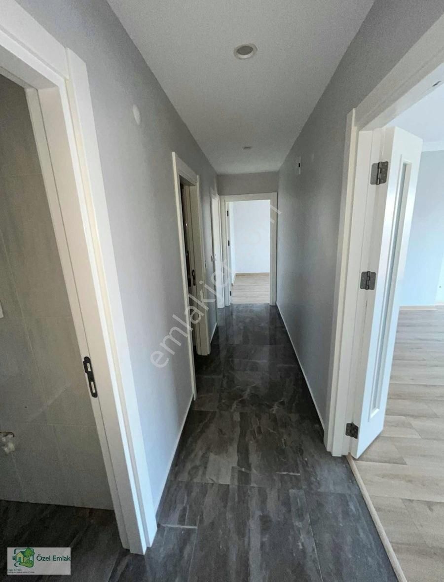 Tam Yapı Sitesi'nde Peyzaj Cephe 125m2 Satilık 3+1 Daire !! - Görsel 2