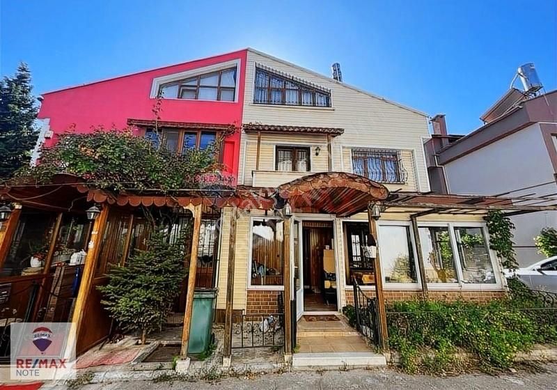 Yavuz Selim Turaykent Sitesi Fourlex Bahçeli 6+2 Satılık Villa