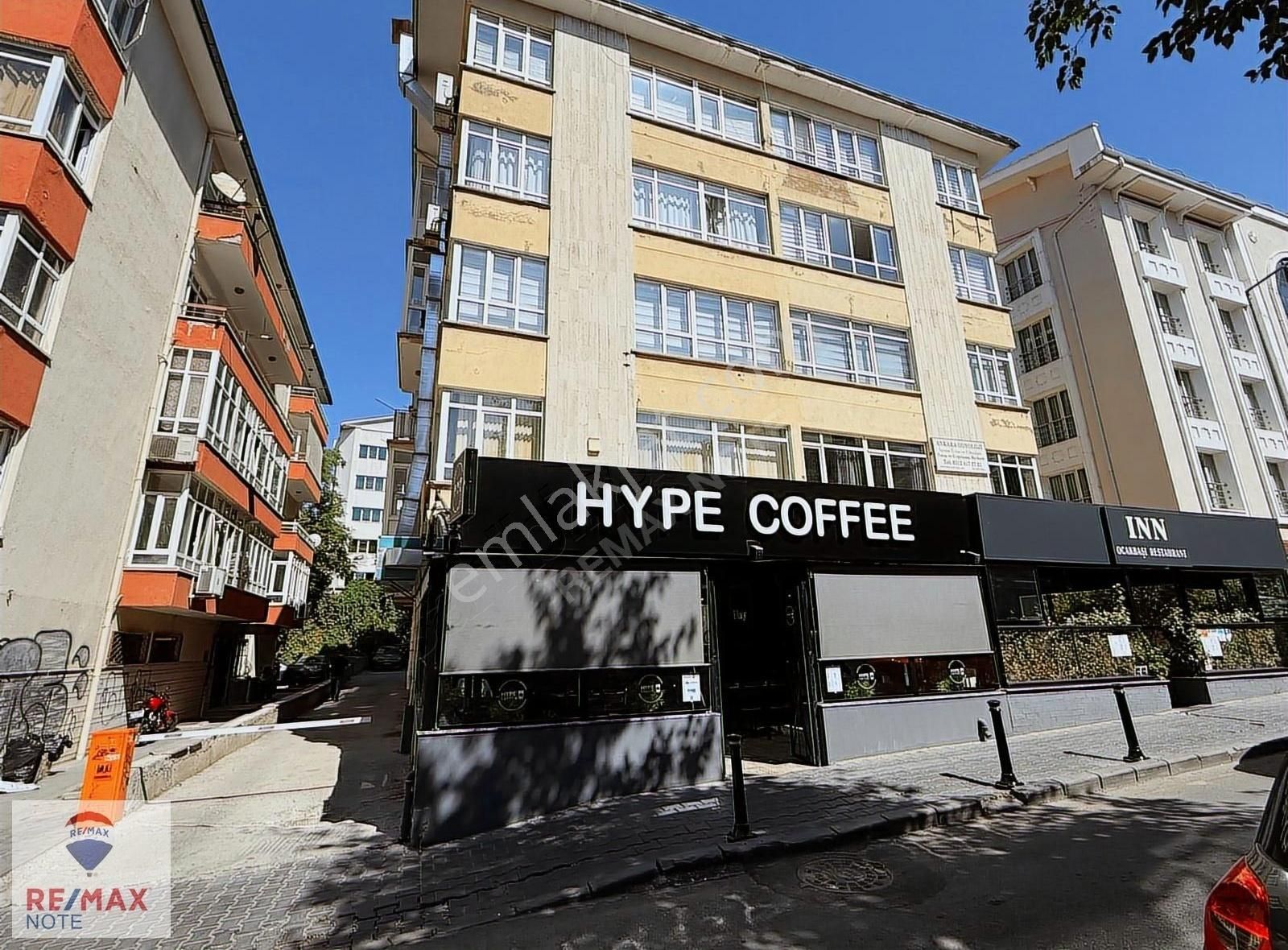 Selanik Caddesinde 2+1 Giriş Kat Otoparklı Daire İş Yerine Uygun