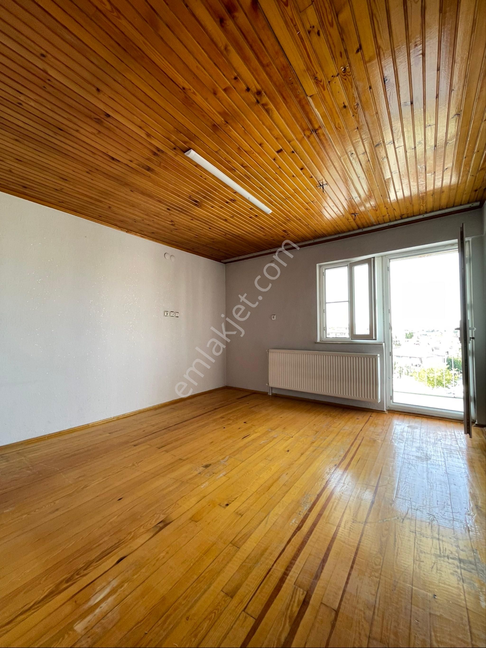 Denizli 29 Ekim Bulvarı Yakını Kiralık 2+1 Daire 135 M 2