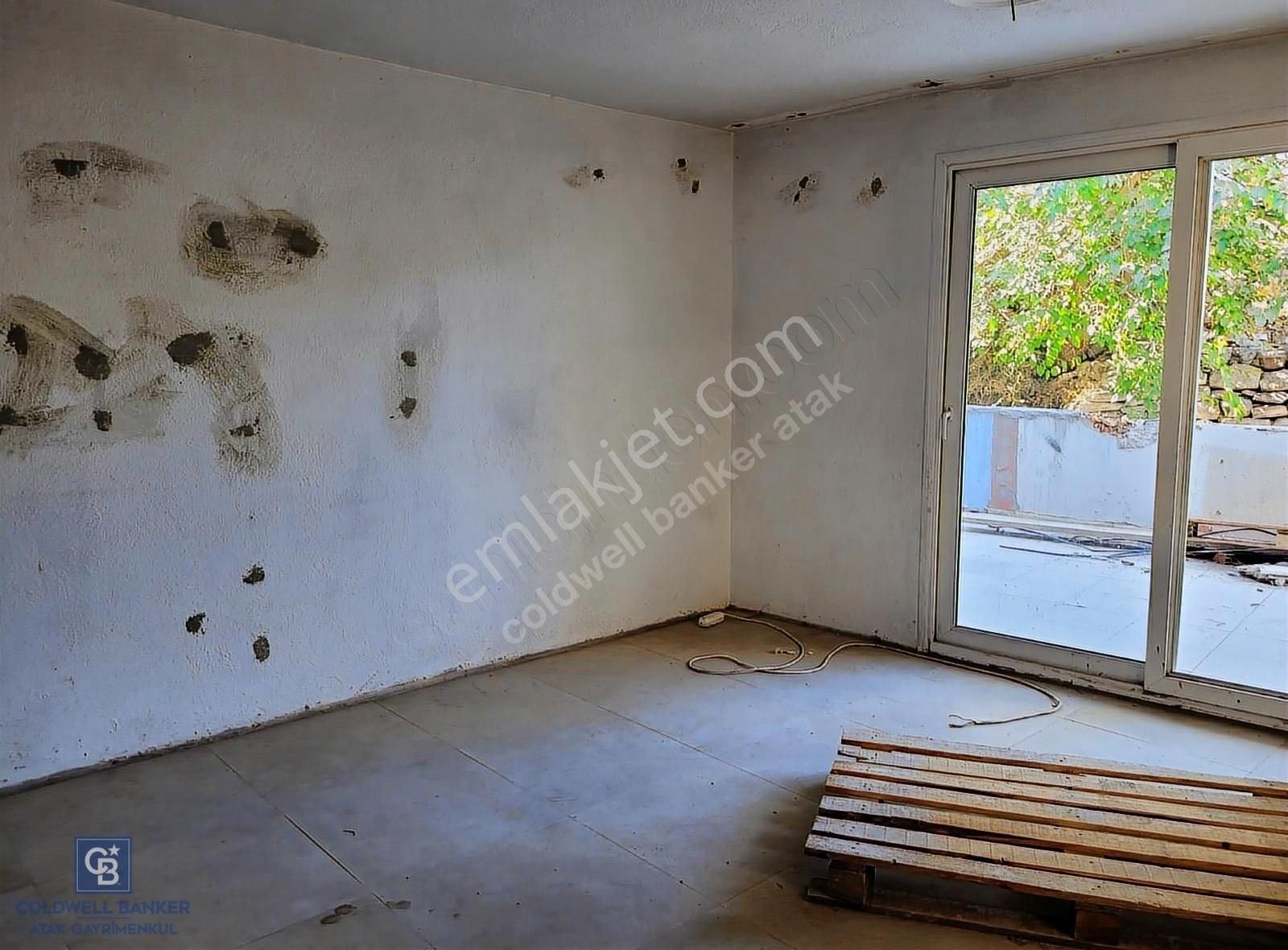 Urla Yenice Mah'de Satılık Müstakil Ev - Görsel 9