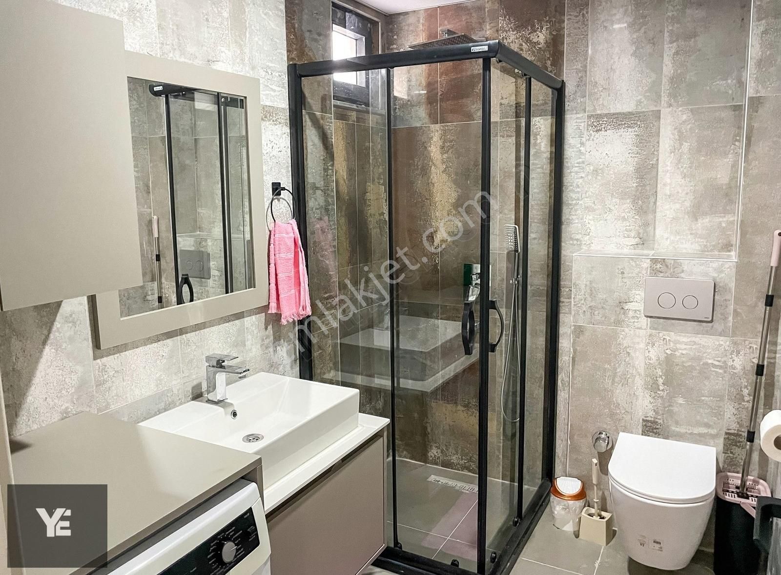 Havuzlu Site İçinde Full Eşyalı Kiralık 1+1 Daire