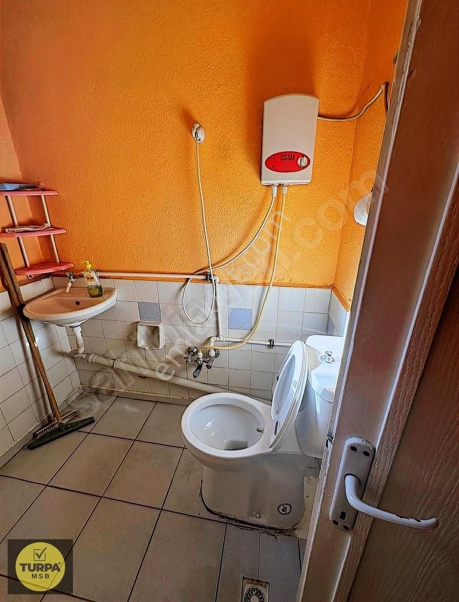 Çamdibinde Merkezi Konumda 3+1 Kapalı Mutfak+teraslı Daire - Görsel 23