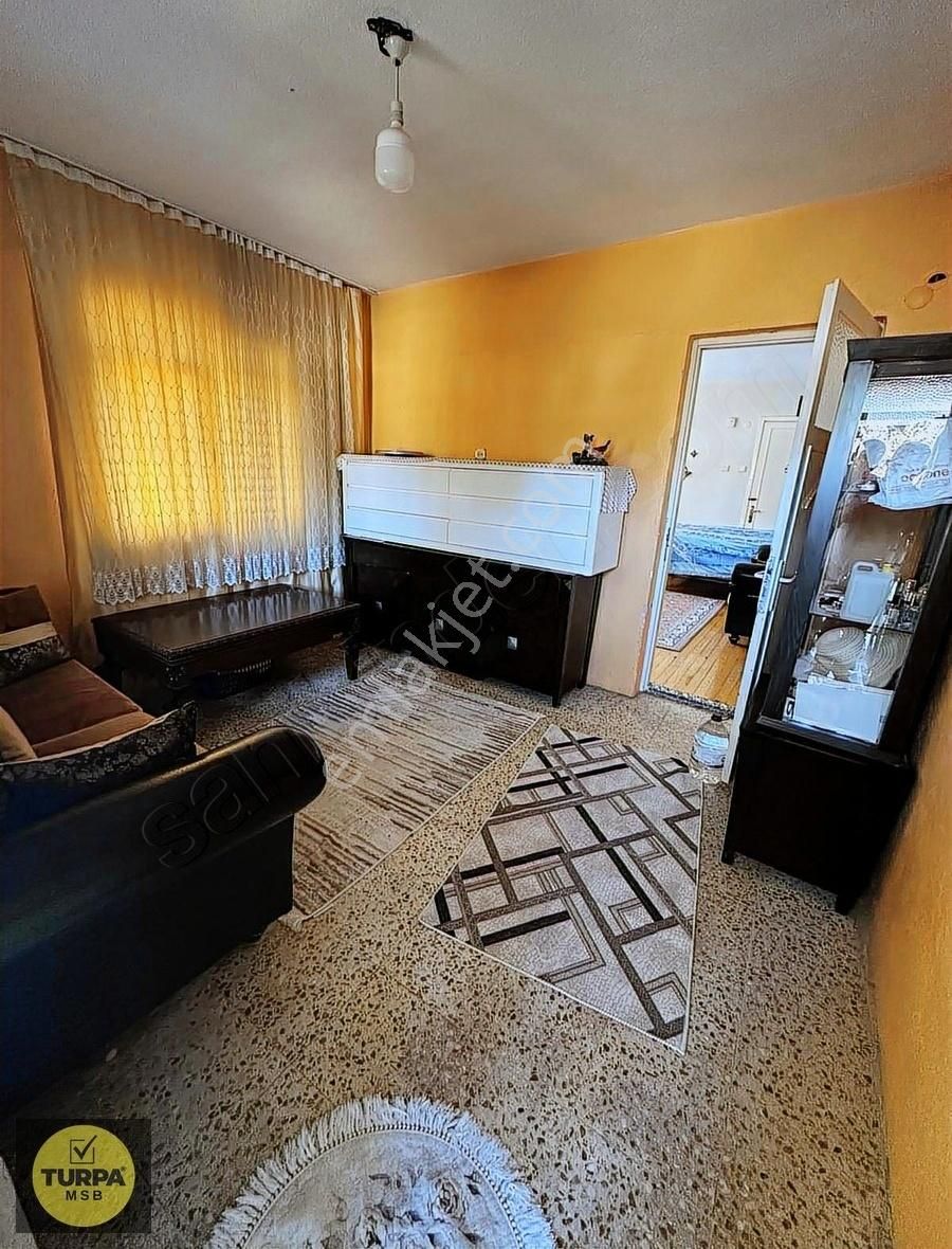 Çamdibinde Merkezi Konumda 3+1 Kapalı Mutfak+teraslı Daire - Görsel 11