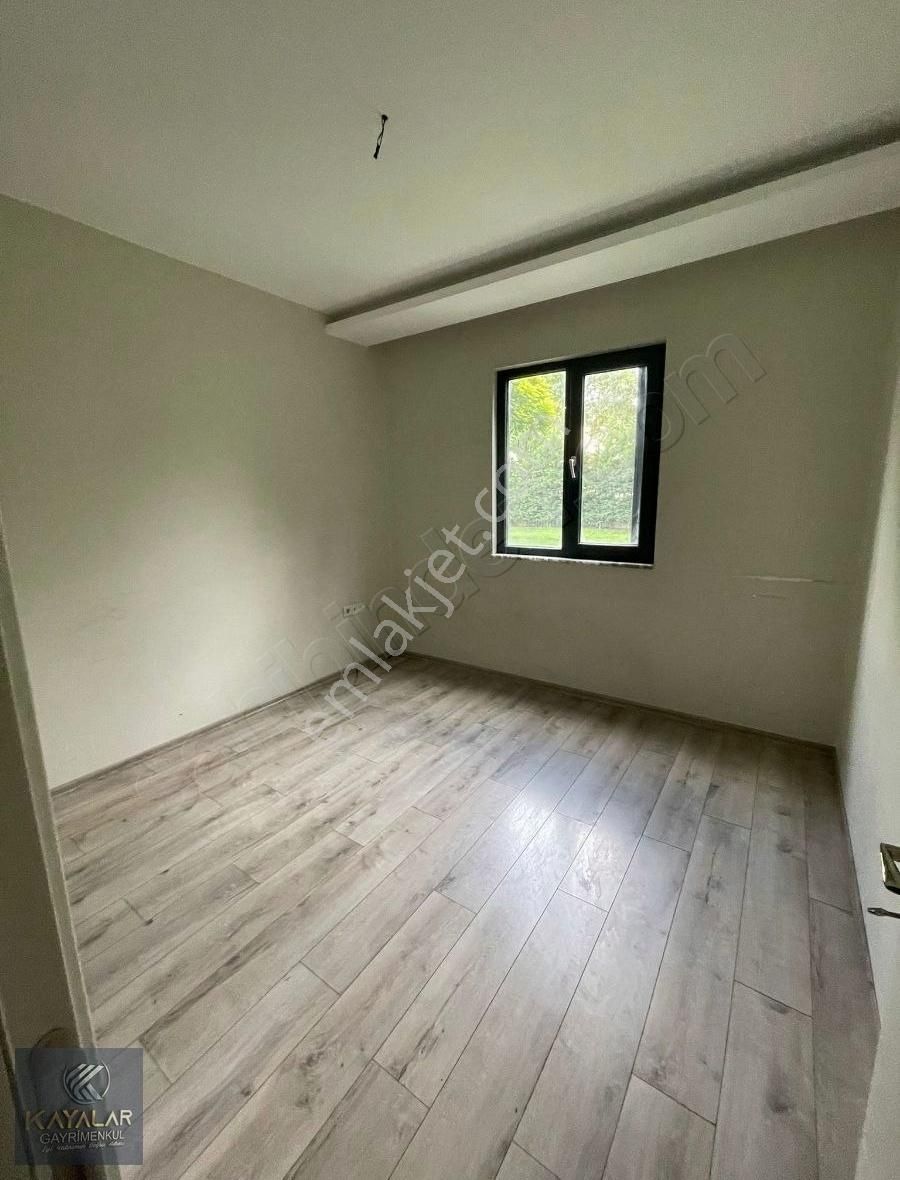 Kayalardan 3+1 Lüks Siteiçi Bahçekatı