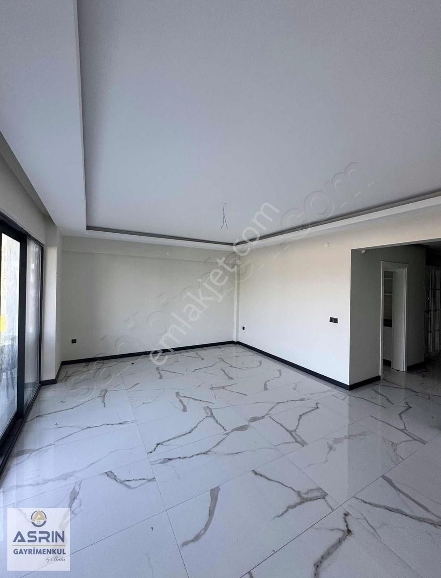 Kuşadasında Muhteşem Bir Daire Müstakil Bahçeli 2+1sıfır Havuzlu - Görsel 11