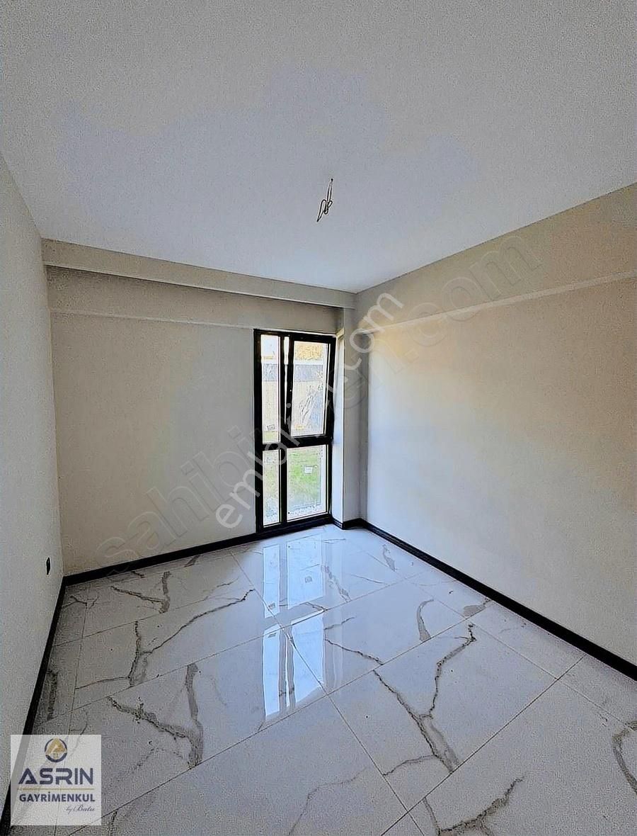 Kuşadasında Muhteşem Bir Daire Müstakil Bahçeli 2+1sıfır Havuzlu - Görsel 8