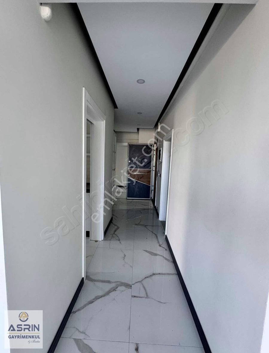 Kuşadasında Muhteşem Bir Daire Müstakil Bahçeli 2+1sıfır Havuzlu - Görsel 19