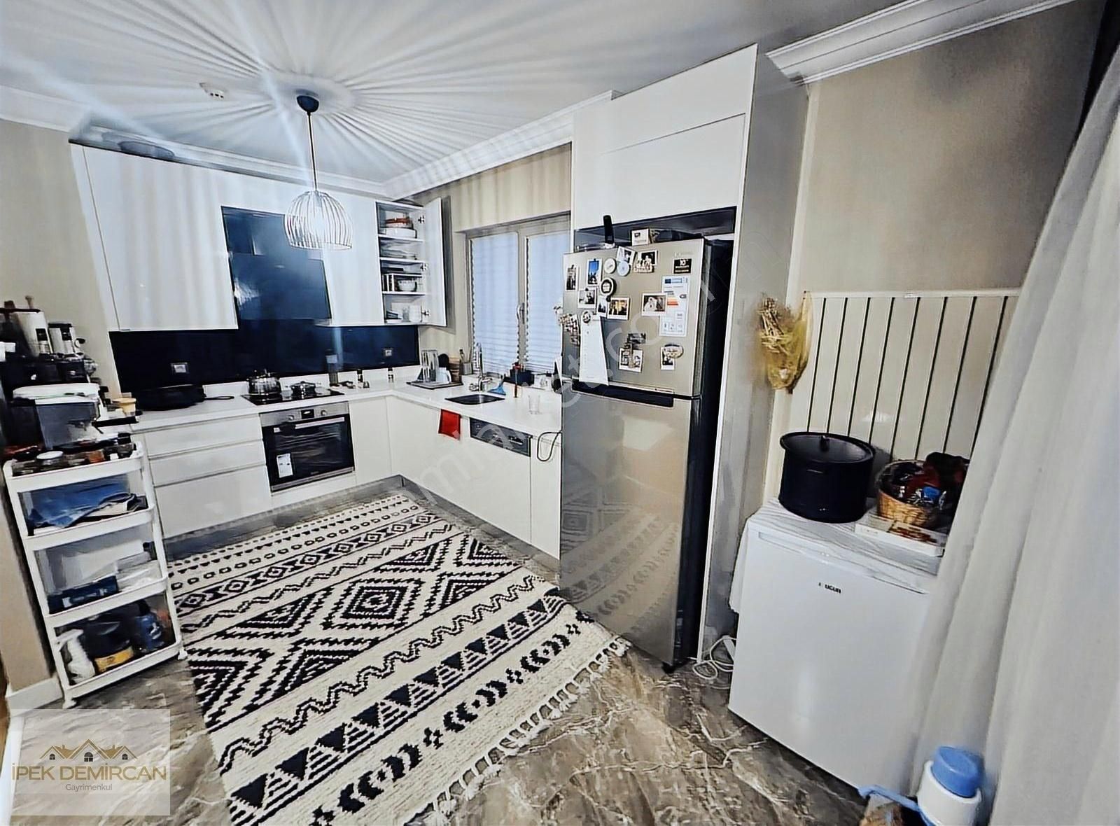 Kiralık Lüks 2+1 Möbleli Daire İpek Demircan Gayrimenkul