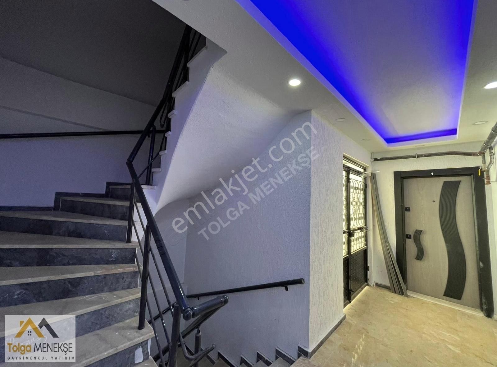 Kumbağ'da Denize Sıfır 100 M2 Bahçesi Olan 2+1 Satılık Daire - Görsel 2