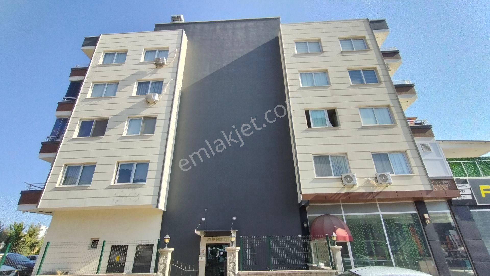 Nw Akkent Mah 34. Cad Üzeri Ünv Has. Yakın Kiralık 2+1 Daire