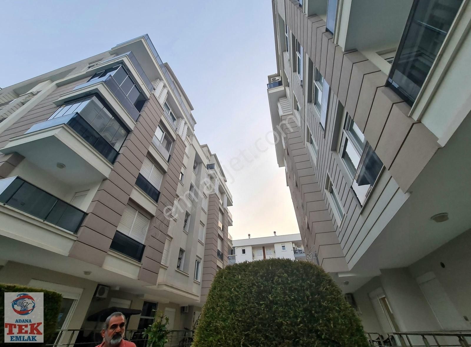 Antalya Konyaaltı Hurmada Peyzajlı Sitede Balkonu Büyük 1+1 - Görsel 4