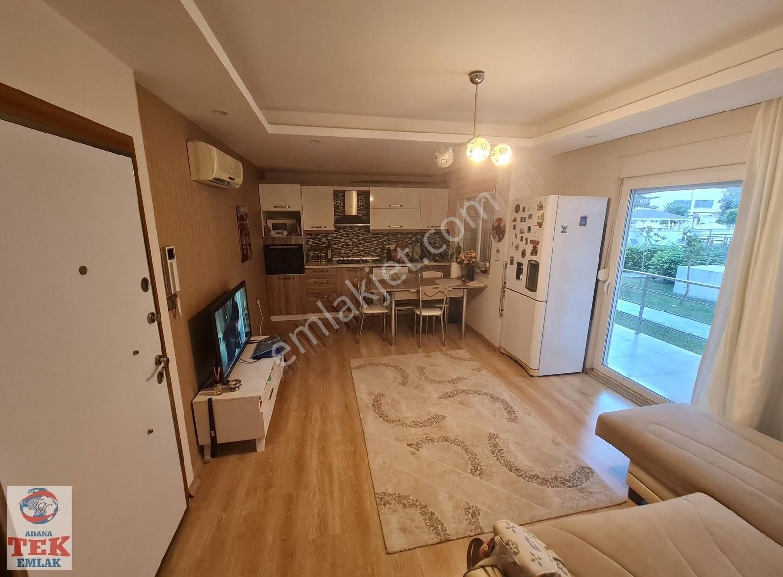 Antalya Konyaaltı Hurmada Peyzajlı Sitede Balkonu Büyük 1+1 - Görsel 3