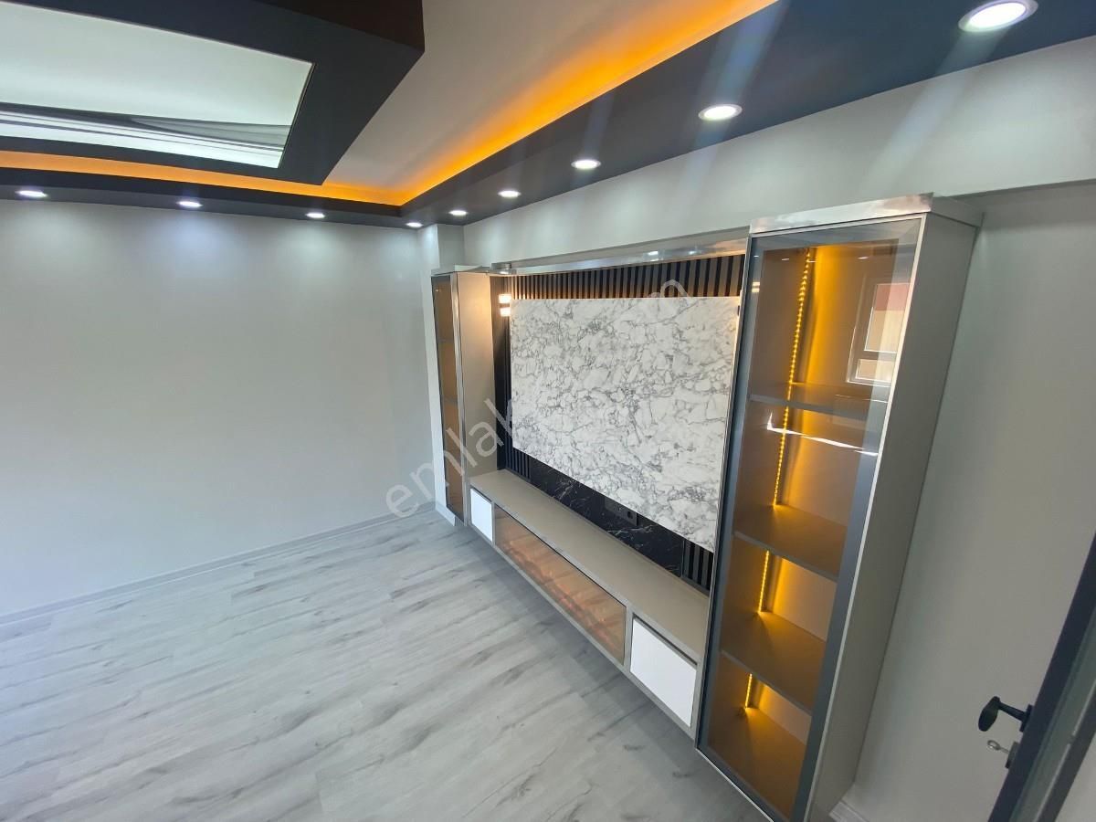 Etimesgut Alsancak Mh 3+1 Ara Katta Lüks Yapılı Asansörlü Daire