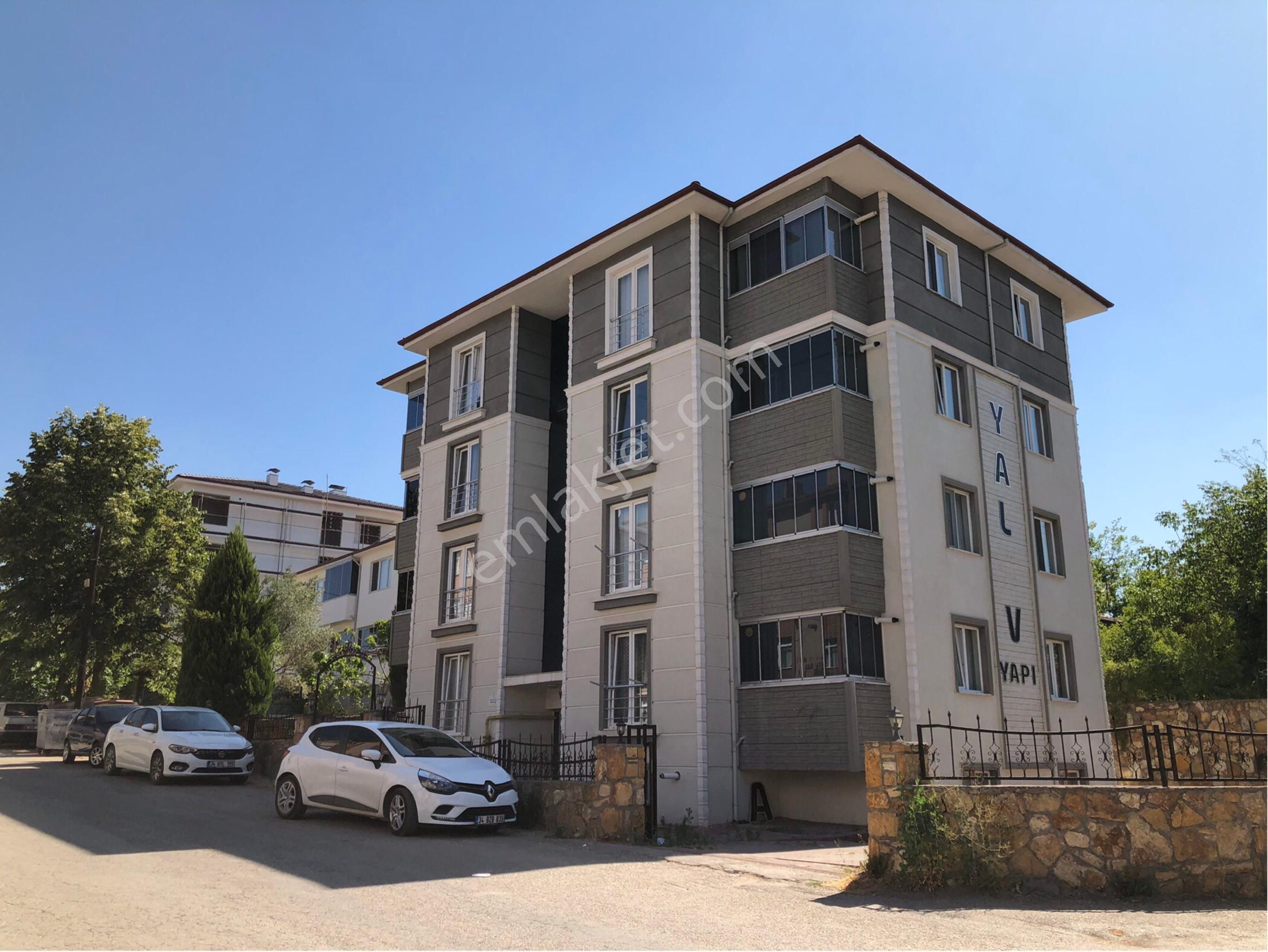 Emek Mah. 1+1 50 M2 Ara Kat Ön Ve Güney Cephe