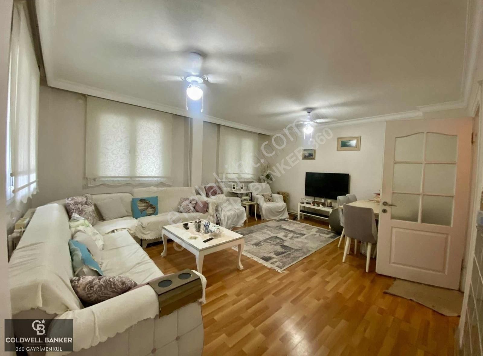 Evka 3' De Satılık Köşe Konumlu Bahçeli Ferah 4+1 Tripleks Villa - Görsel 17