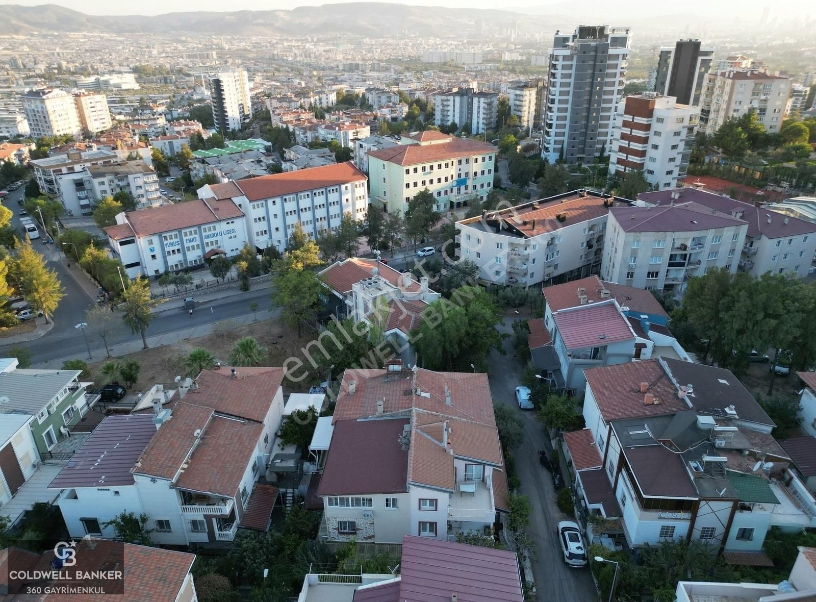 Evka 3' De Satılık Köşe Konumlu Bahçeli Ferah 4+1 Tripleks Villa - Görsel 20