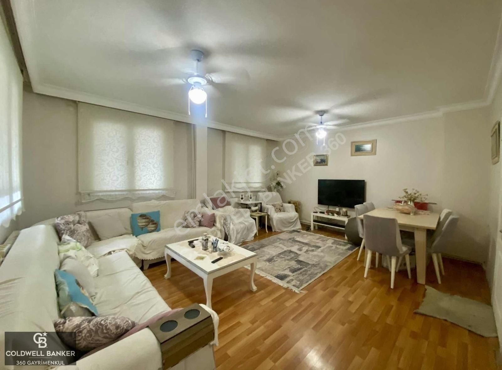 Evka 3' De Satılık Köşe Konumlu Bahçeli Ferah 4+1 Tripleks Villa - Görsel 12