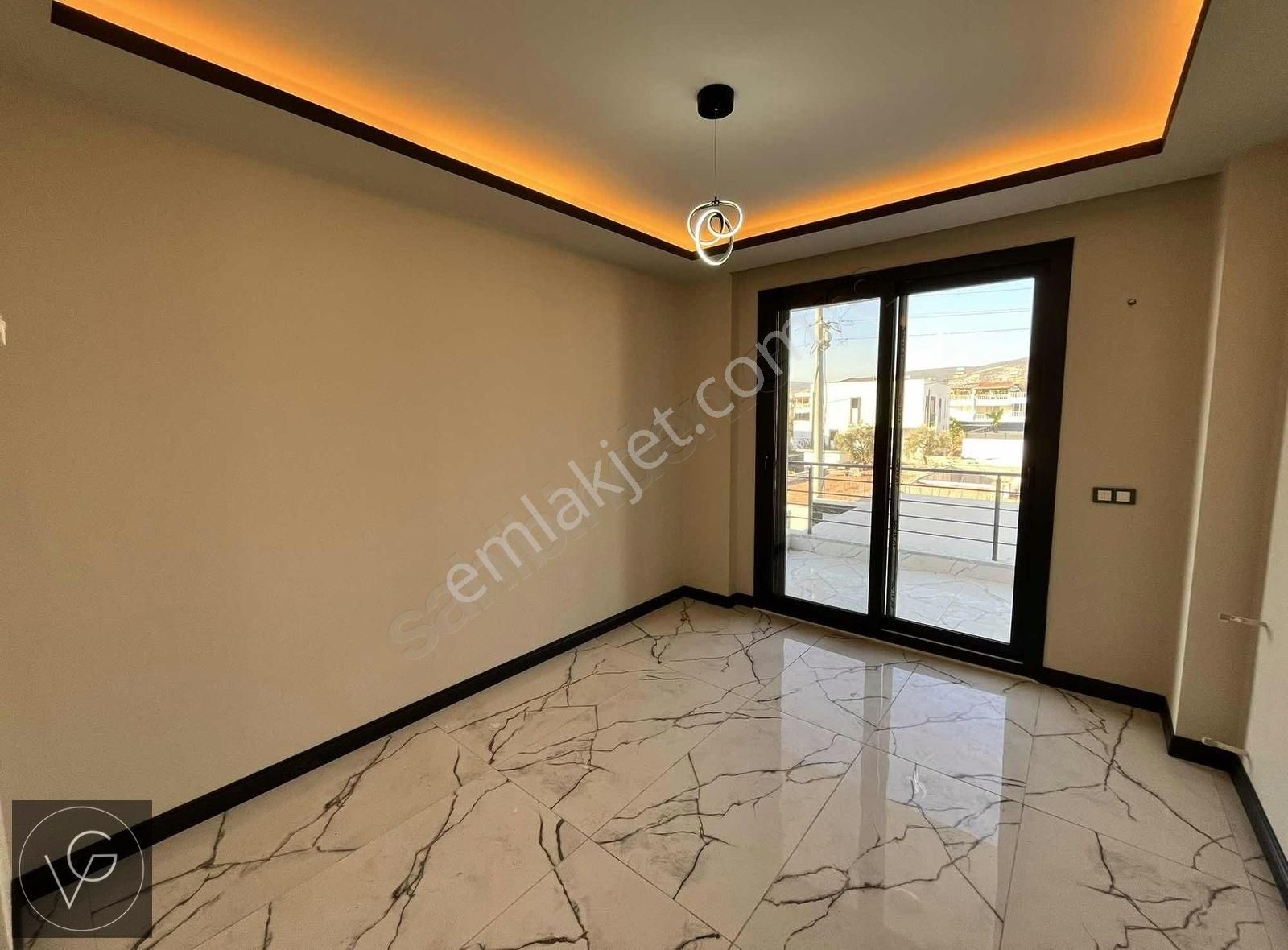 Didim Akbük'te Merkezde Deniz Manzaralı 5+1 Müstakil Villa - Görsel 11