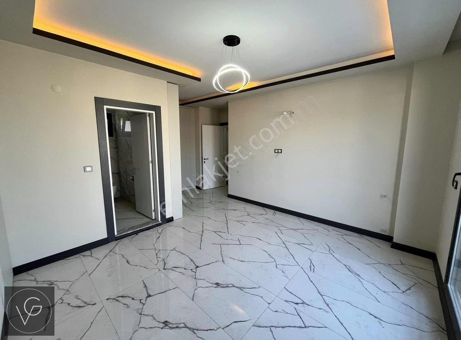 Didim Akbük'te Merkezde Deniz Manzaralı 5+1 Müstakil Villa - Görsel 14