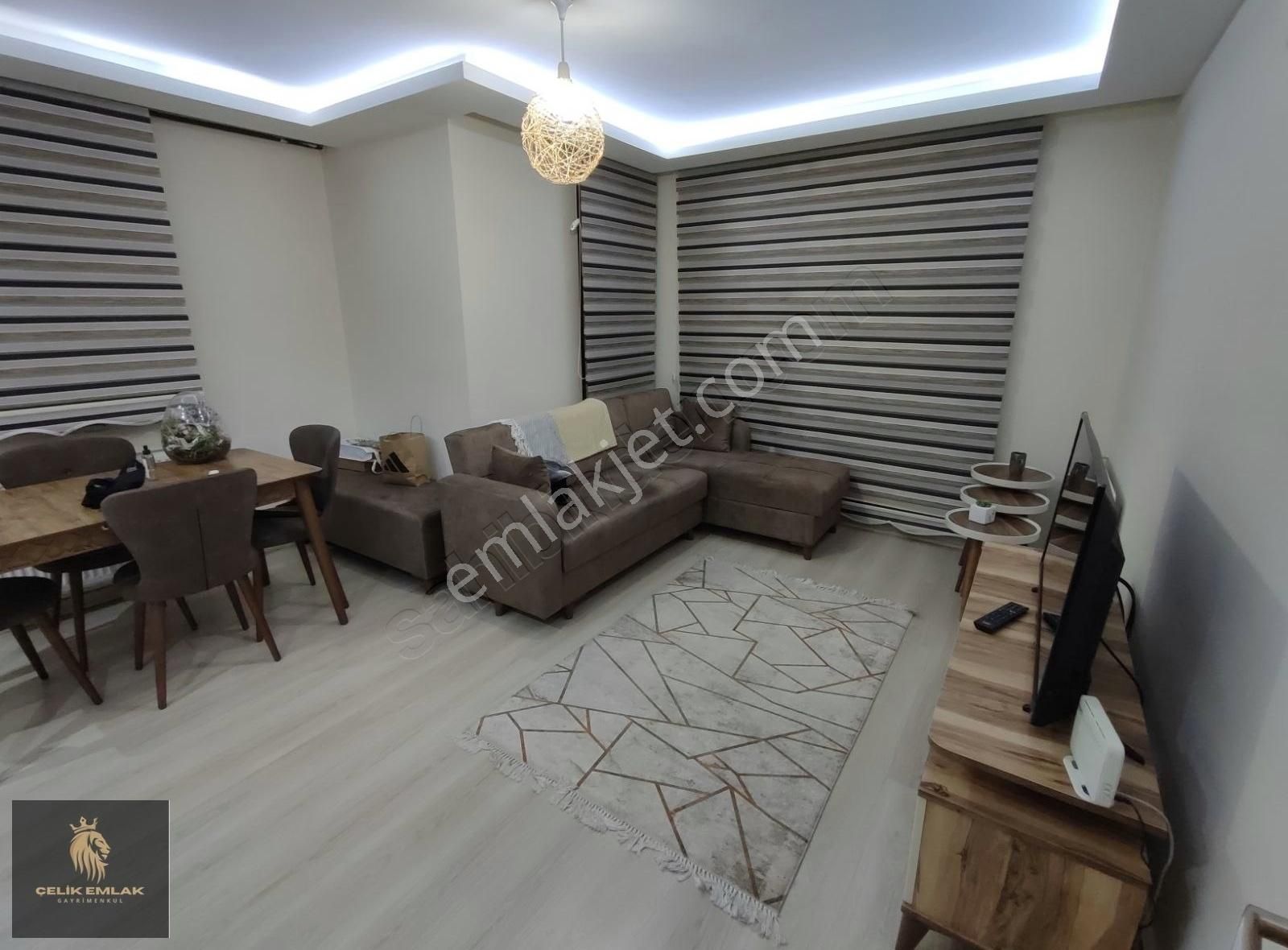 Ümraniye Arakat 2+1 Balkonlu Çarşıya Yakın Kira Getirisi Yüksek