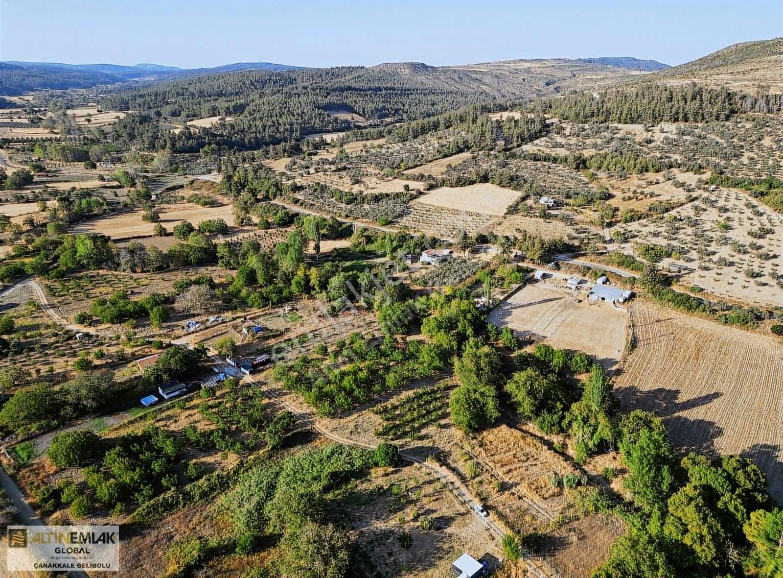 Altın Emlaktan Doğa İçinde Resmi Yolu Olan1283 M2 Satılık Tarla - Görsel 4