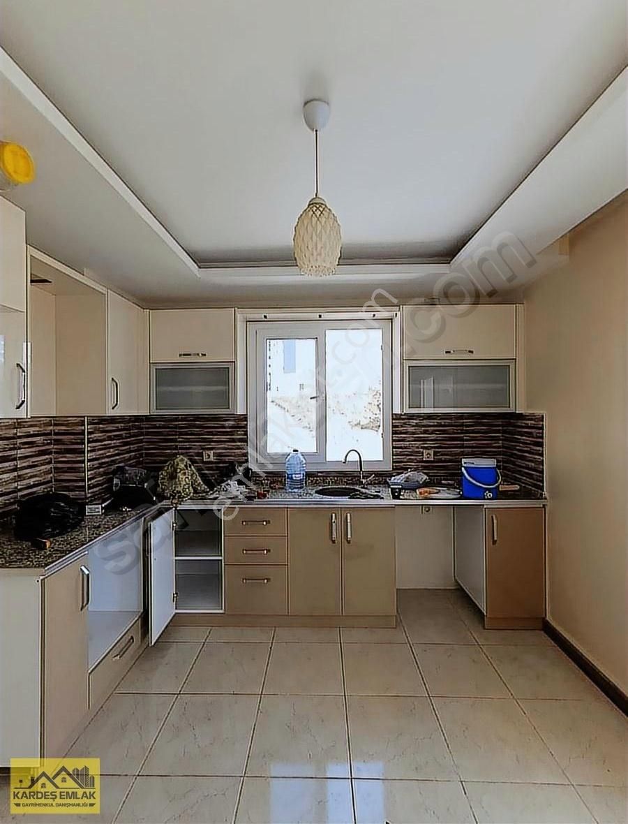 Kardeş Emlaktan Osmangazi De 2+1 Kapalı Mutfak Kiralık Daire