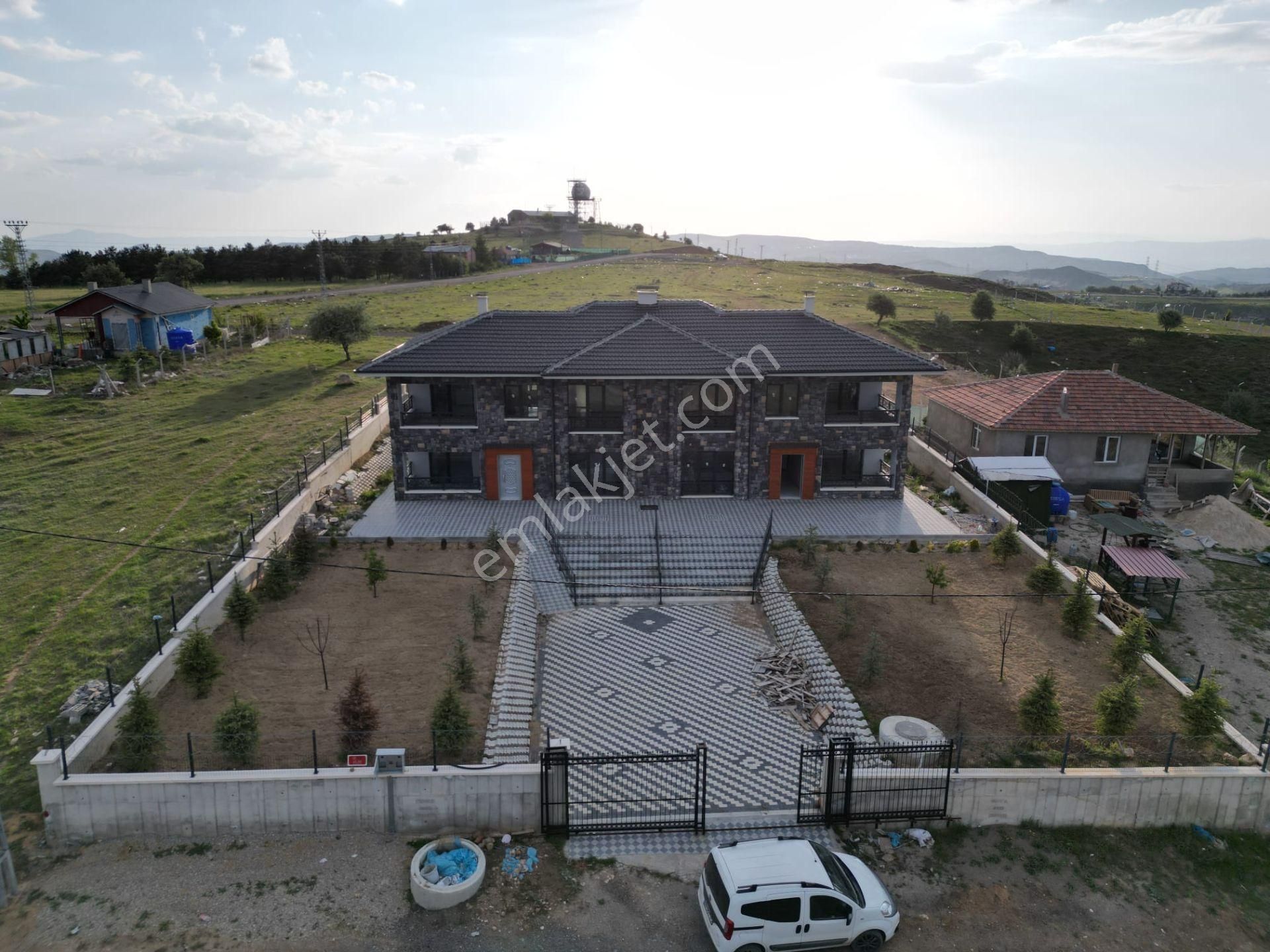Emsali Yok Kaçırmayın! Bağlum Karşıyakada İskanlı Satılık İkiz Villa 4 Salon 4 Mutfak