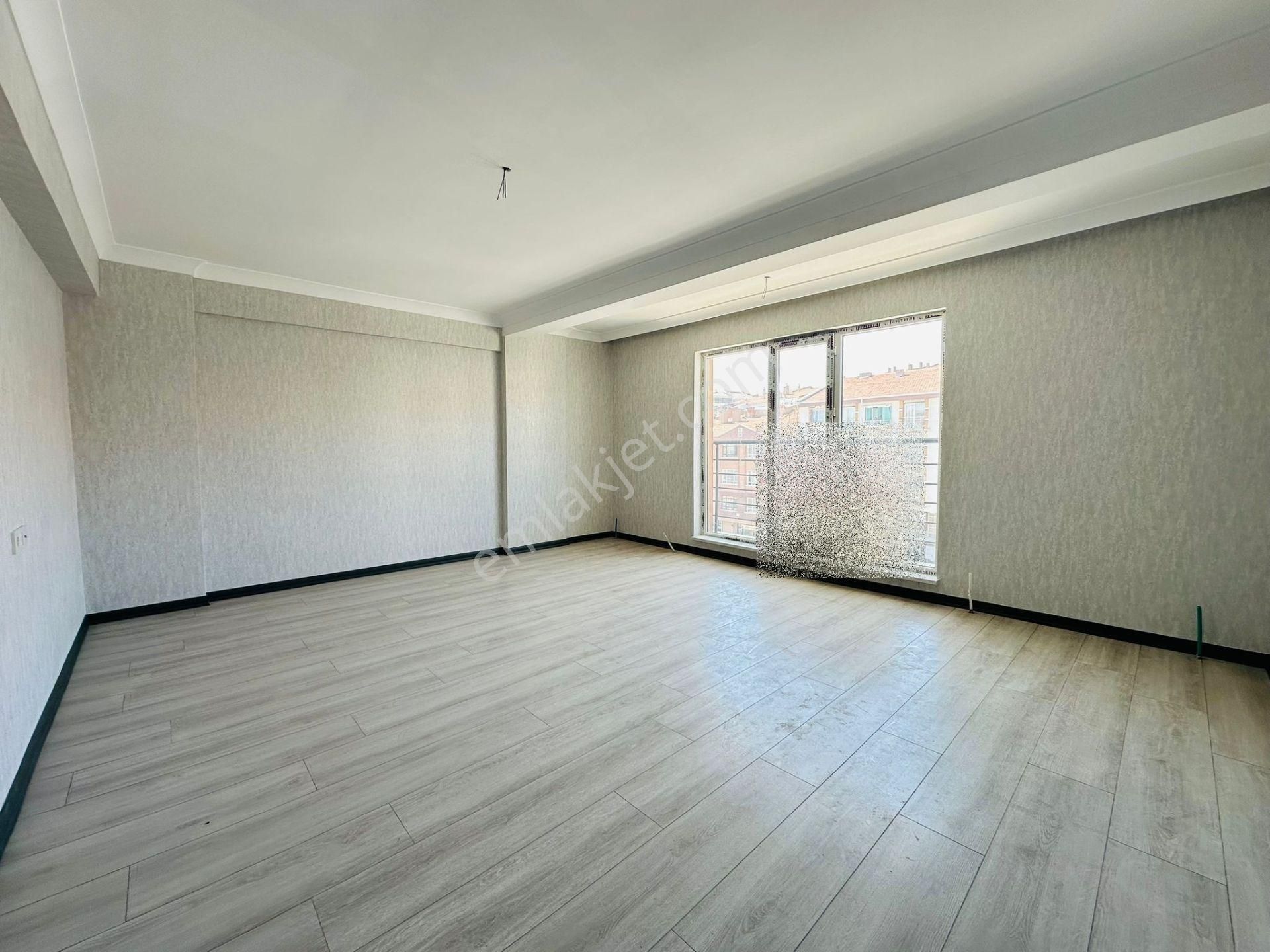 Battalgazi'de Ali Bey Göbekte Sıfır Asansörlü 145 M2 3+1 Full Yapılı Satılık Daire !! - Görsel 9