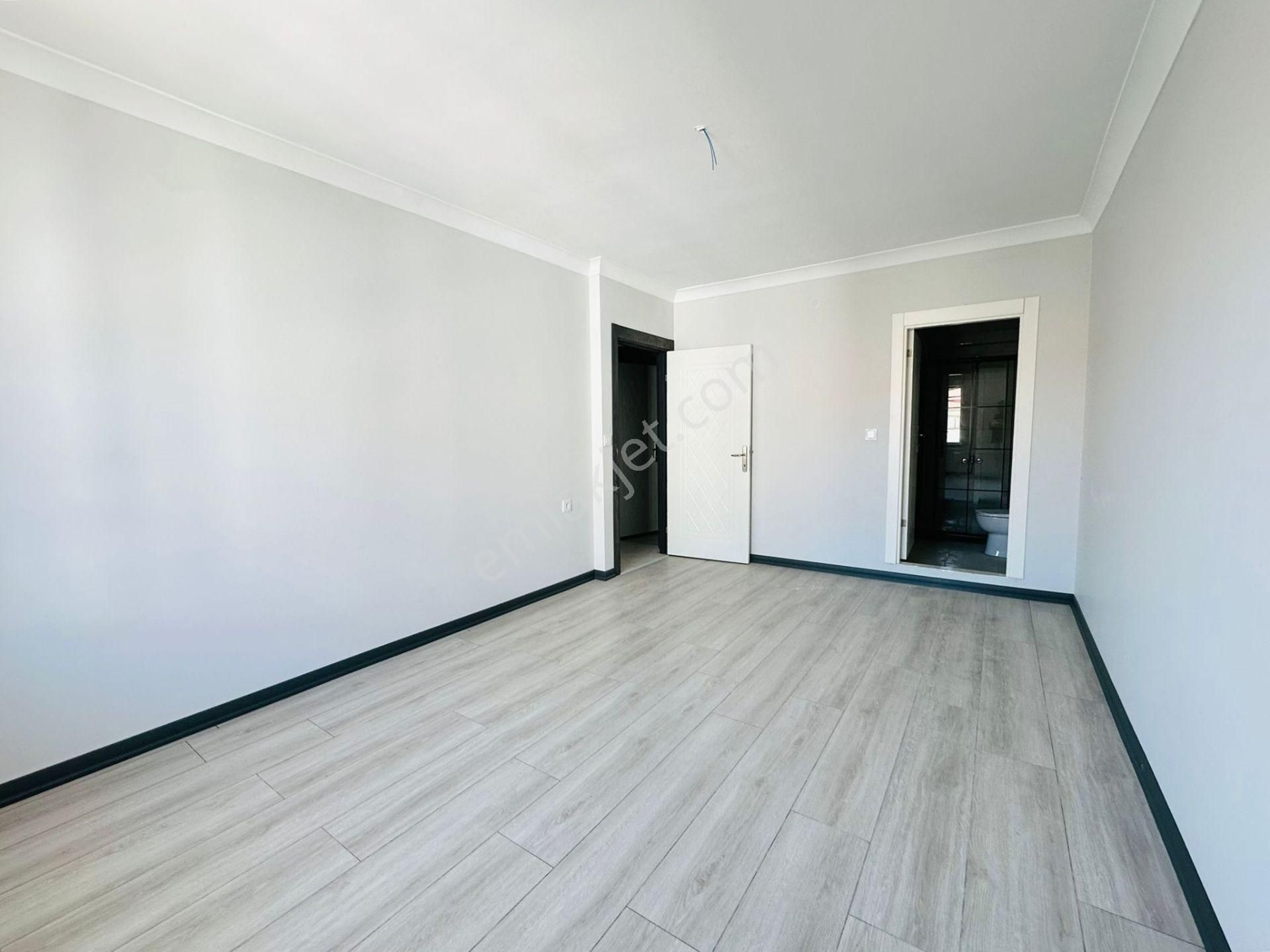 Battalgazi'de Ali Bey Göbekte Sıfır Asansörlü 145 M2 3+1 Full Yapılı Satılık Daire !! - Görsel 14