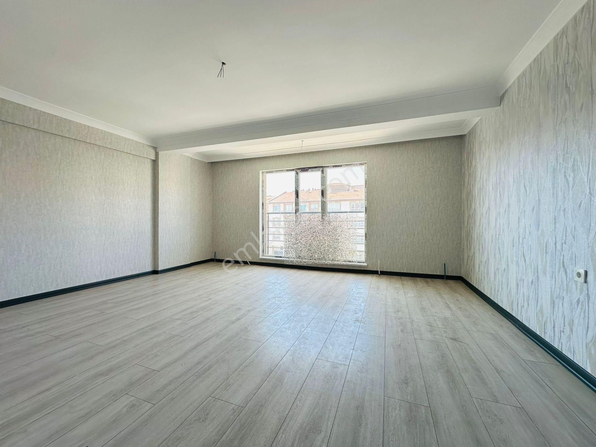 Battalgazi'de Ali Bey Göbekte Sıfır Asansörlü 145 M2 3+1 Full Yapılı Satılık Daire !! - Görsel 11