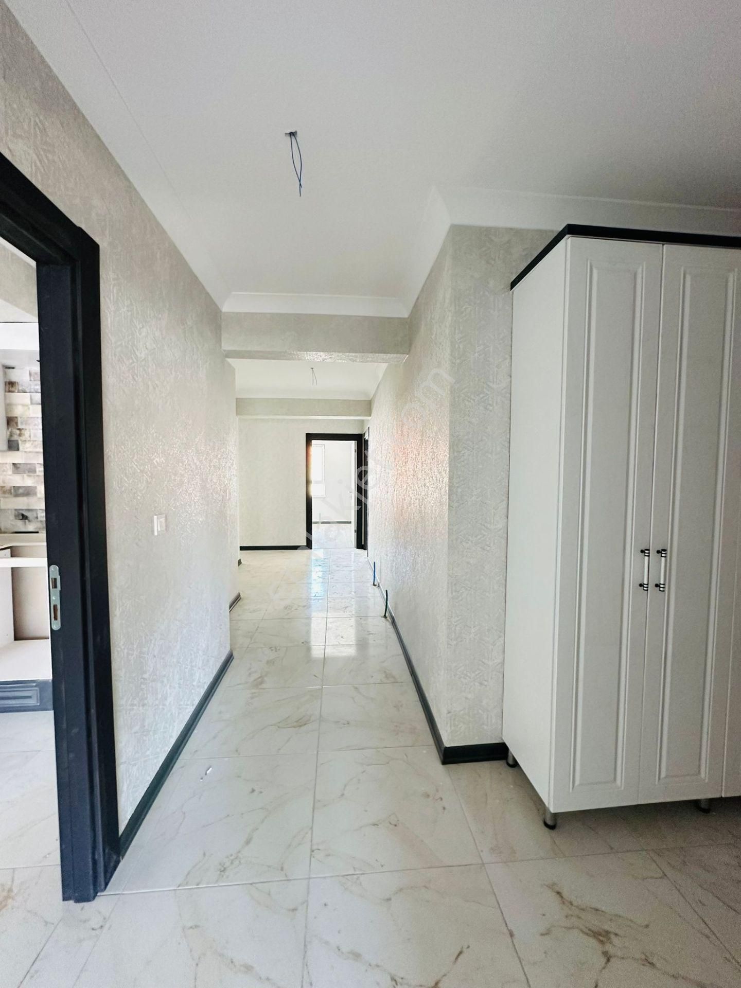 Battalgazi'de Ali Bey Göbekte Sıfır Asansörlü 145 M2 3+1 Full Yapılı Satılık Daire !! - Görsel 23